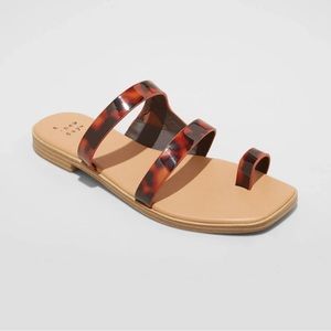 Women's A New Day Marilyn Tortoise Print
Toe Loop Slide Sandals Size 10